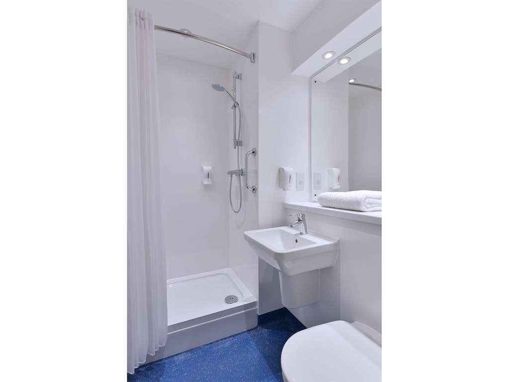 Travelodge Yeovil Podimore Ilchester Room photo